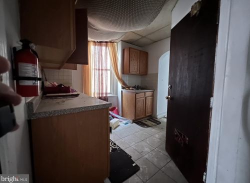 225 51 St, Philadelphia PA 19139-2726 exterior