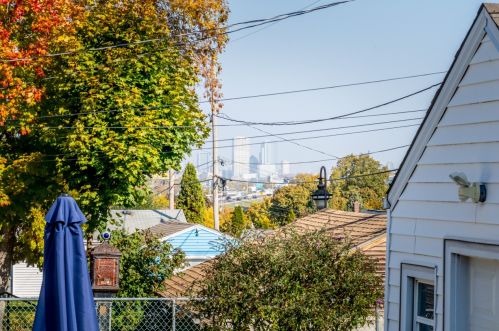 3758 5 Pl, Milwaukee WI 53204-3906 exterior