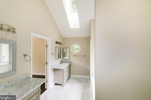 14500 Carona Dr, Silver Spring MD  20905-5885 exterior