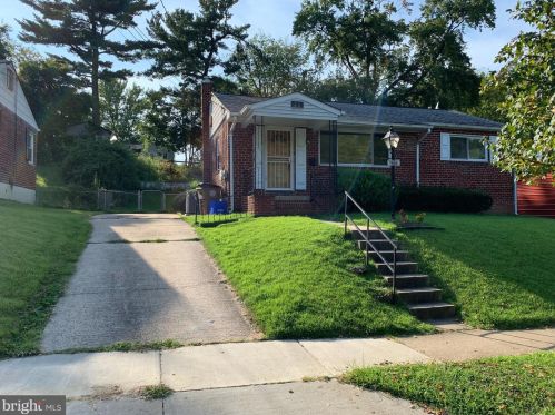 706 1st St, Rockville MD  20851-1015 exterior