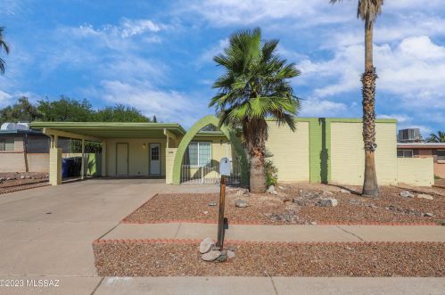 1811 Camino Pio Decimo, Tucson AZ  85715-4501 exterior