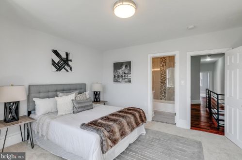 1628 23 St, Philadelphia PA 19145-2700 exterior