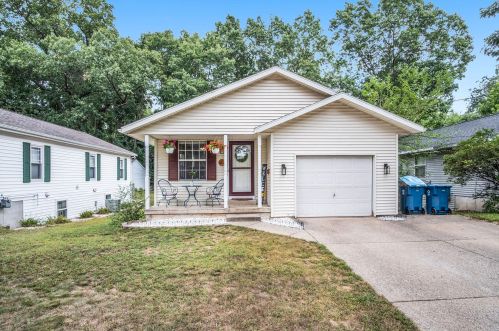 3304 Woodward Ave, Wyoming, MI