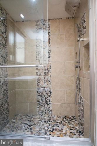 1144 4 St, Philadelphia PA 19133-3208 exterior