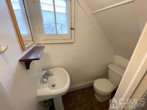 28 Stone St, New Brunswick NJ 08901-1138 exterior