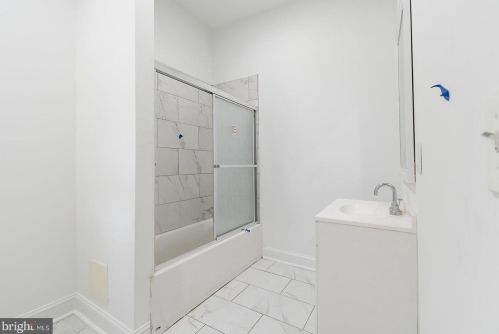 1765 29 St, Philadelphia PA 19145-2402 exterior