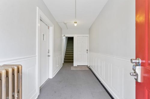 9 Carrick Ave, Pittsburgh PA  15210-4321 exterior