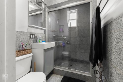 1717 Artesian Ave, Chicago IL 60629-1116 exterior