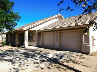 35215 Central Ave, Phoenix AZ  85086-7469 exterior