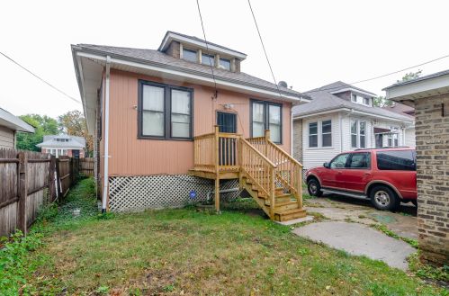 8748 Ada St, Chicago IL 60609-5920 exterior