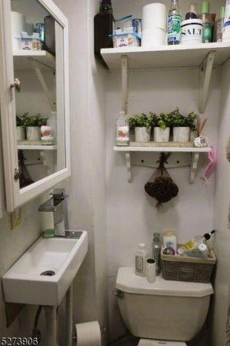 171 3 St, Newark NJ 07107-2211 exterior