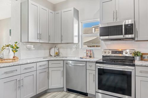 325 Hoffmeister Ave, Saint Louis MO 63125-1608 exterior