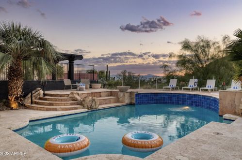 6619 36th St, Phoenix AZ  85018-1004 exterior