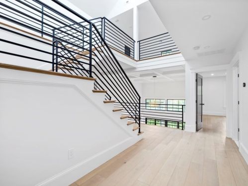 31 Greenwood St, Newton MA 02459-2702 exterior