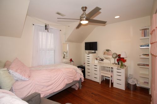 3050 Oakley Ave, Chicago IL 60636-3633 exterior