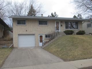 237 White Bear Ave, Saint Paul MN  55106-6015 exterior