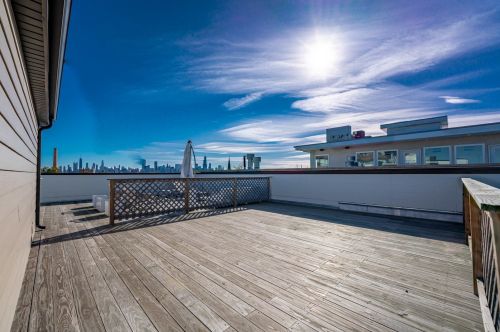 1121 Western Ave, Chicago IL 60622 exterior