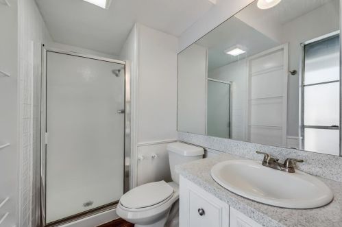 3920 Billings Ct, Irving TX 75062-4001 exterior