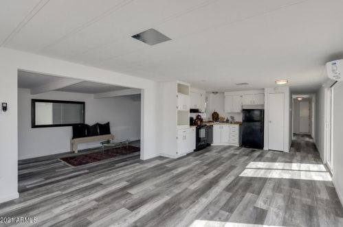 18439 2nd St, Phoenix AZ 85022-1008 exterior