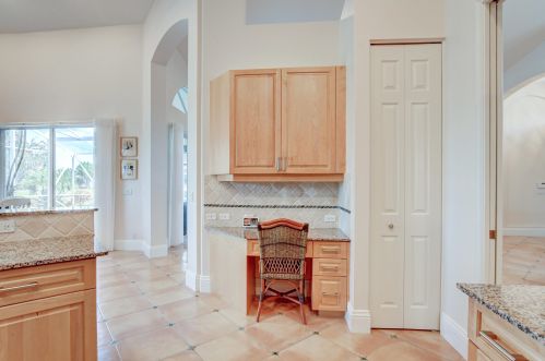 5407 Landon Cir, Boynton Beach FL 33437-1672 exterior