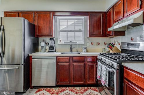 37 Sunnydale Dr, Berkeley Township NJ 08721-1380 exterior