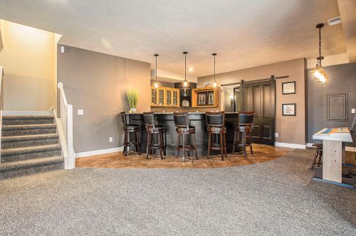 7180 Inverness Dr, Kalamazoo MI 49009-3935 exterior