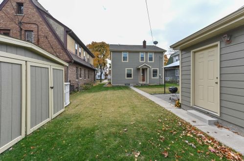 8324 Gridley Ave, Milwaukee WI 53213-3041 exterior