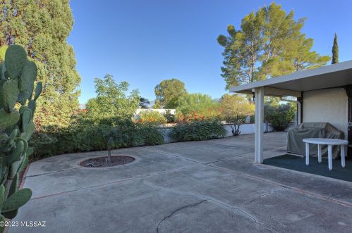 301 Abrego Dr, Green Valley AZ 85614-3634 exterior