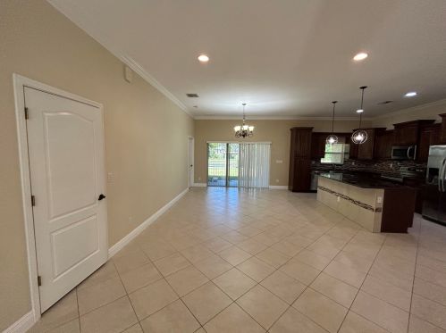 481 Archer Ave, Fort Pierce FL  34983-1039 exterior