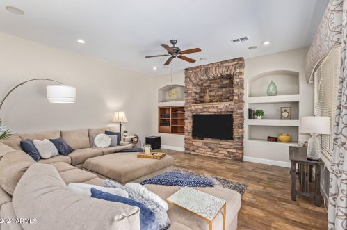 1623 Kaibab Dr, Chandler AZ 85249-3071 exterior