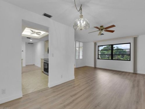 223 Bay Mdw Dr, Naples FL 34113-8301 exterior