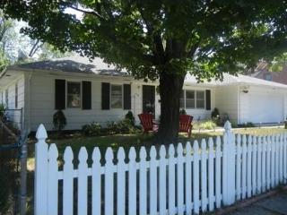 99 Bowles Park, Springfield MA  01104-1512 exterior