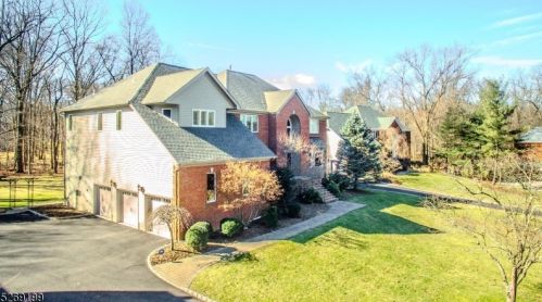 61 Nicole Ter, Bridgewater NJ  08807-1453 exterior