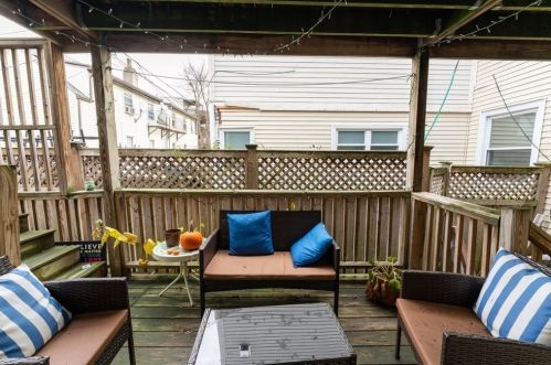 442 4 St, Boston MA 02127-2653 exterior