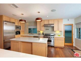 2409 Vermont Ave, Los Angeles CA  90027-1240 exterior