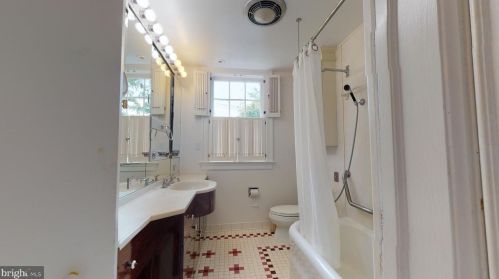 3633 Fulton St, Washington DC  20007-1452 exterior