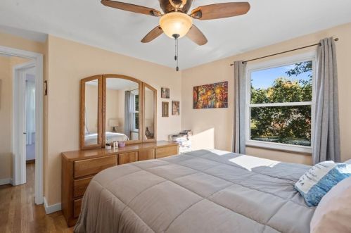 8145 Lindisfarne Dr, Pittsburgh PA 15237-2311 exterior