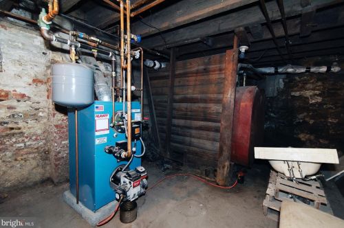 402 Norwegian St, Primrose PA 17901-3817 exterior