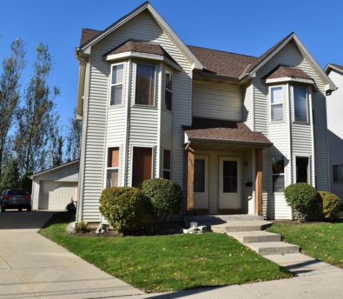 2453 Saint Clair St, Milwaukee WI  53207-1927 exterior