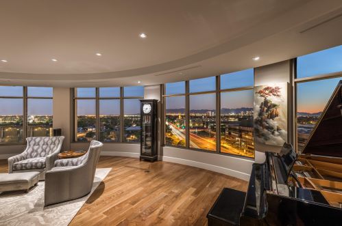 2402 Esplanade Ln, Phoenix AZ  85016-9108 exterior