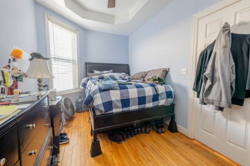 1442 Kedzie Ave, Chicago IL 60629-3532 exterior