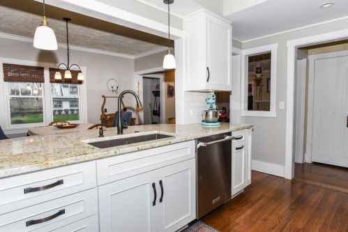 1328 Miles Ave, Kalamazoo MI  49001-4934 exterior