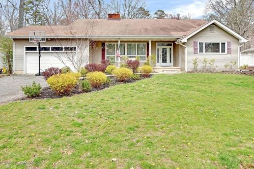 250 Metedeconk Trl, Jackson Twp, NJ 08527-2028