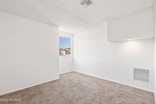 7209 Avenida Del Nopal, Tucson AZ  85746-7954 exterior