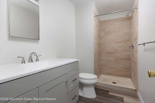 258 Clubhouse Dr, Middletown NJ 07748-1340 exterior