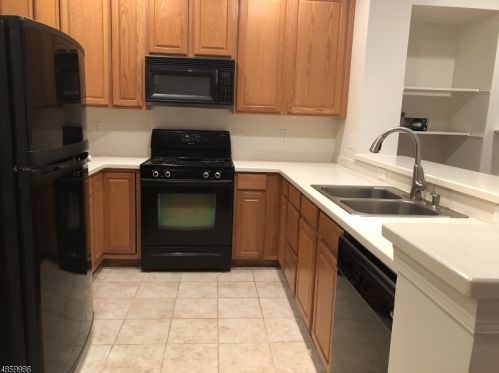 808 Donato Cir, Scotch Plains NJ  07076-1072 exterior