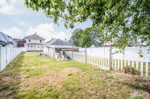 47 Barbour St, Paterson NJ 07508-1421 exterior