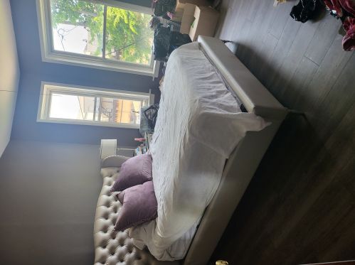 4437 Pr Ave, Chicago IL 60653-3912 exterior