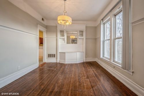 5327 Michigan Ave, Chicago IL 60615-4625 exterior