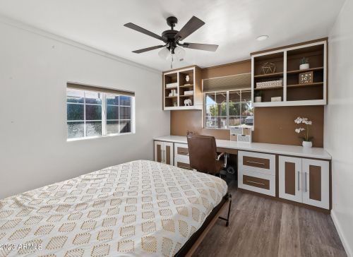 2152 Clarendon Ave, Phoenix AZ 85033-4120 exterior